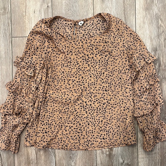 Ruffle long sleeve blouse muted - Picture 7 of 7